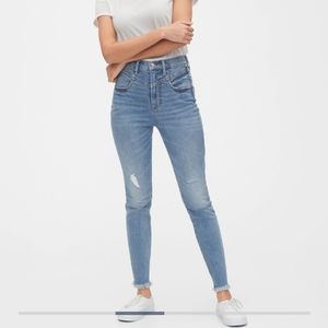 NWT Sky High Rise Skinny Ankle(Gap Destructed Hem)